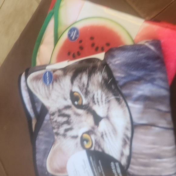 NWT 58" Beach Towel Bundle - Picture 1 of 4
